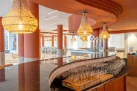 Hotel Rosella Affiliated by Intelier - Quầy Bar