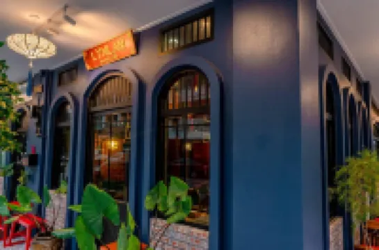 ลิณญ์ลัณญ์โฮสเทลแอนท์คาเฟ่