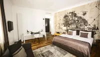 Hotel Golden Crown