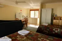 Travellers Rest Motel Hotels in Stoneville