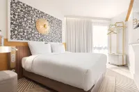 Yac Paris Clichy, A Member of Radisson Individuals - balcony