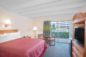 Days Inn by Wyndham Tallahassee University Center