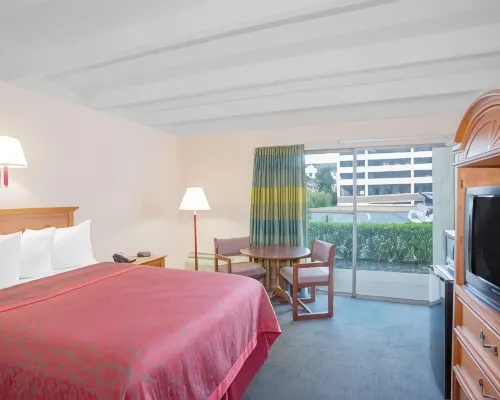 Days Inn by Wyndham Tallahassee University Center Hotels near Knott House Museum