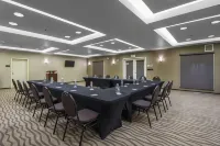 Comfort Suites