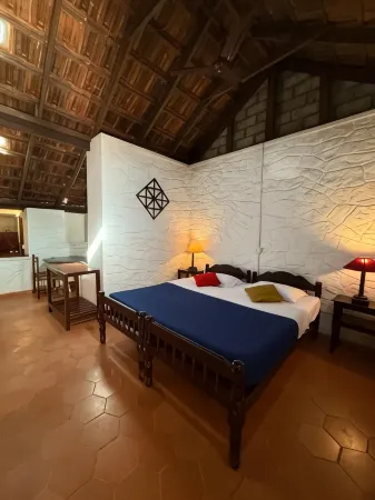 Annapara Homestay in Vythiri - Wayanad Отели рядом с достопримечательностью «Kakkadampoyil.hills view vythiri»