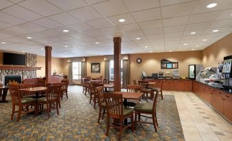 Days Inn & Suites by Wyndham Strathmore