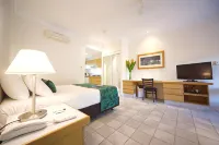 Lazy Lizard Motor Inn