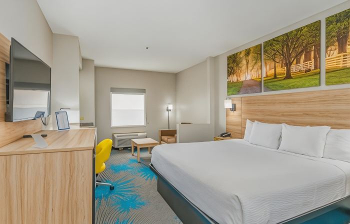 Days Inn & Suites by Wyndham Prattville-Montgomery