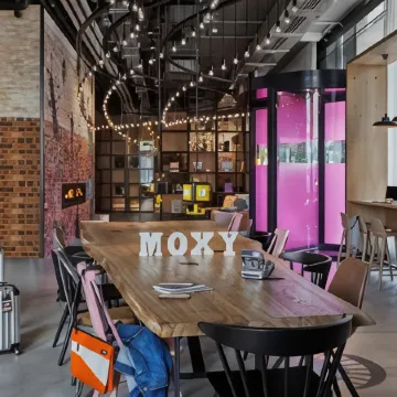 Moxy Bern Expo