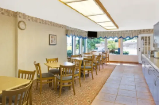 トラベロッジ バイ ウィンダム ラピッド シティ