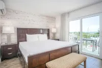 Skipjack Resort & Marina