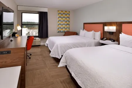 Hampton Inn Henderson-I-85 Отели в г. Таунсвилл