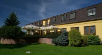 Penzion Agrothermal Hotels in Dolny Kubin District