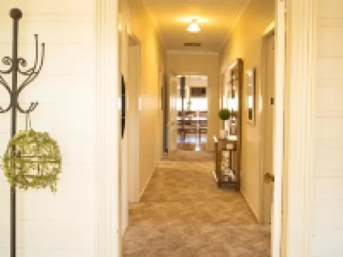 Bidgee Motor Inn Hotels in Hay