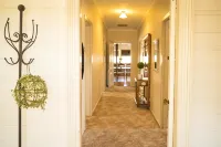 Bidgee Motor Inn Hotels in Hay