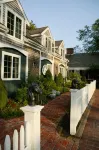 Captain's House Inn Hotels near Forest Beach Conservation Area