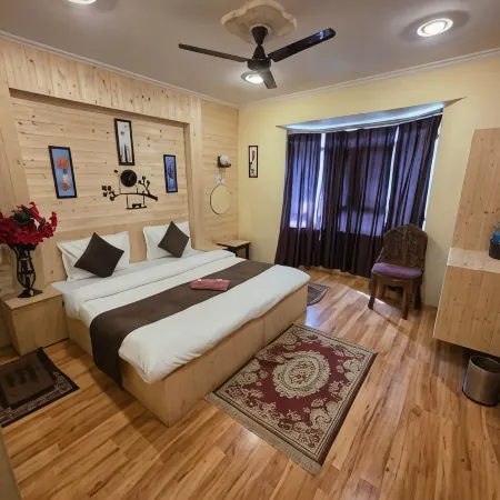 Hotel Young Mamta