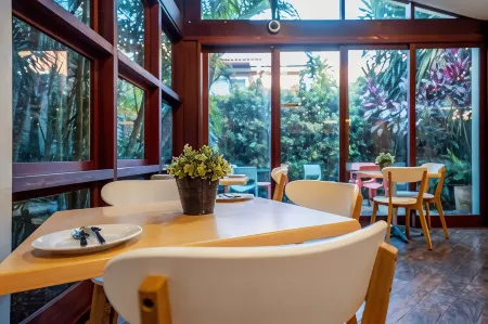 Cremorne Point Manor Отели рядом с достопримечательностью «Зоопарк Таронга»