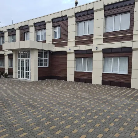 Gostinichnyij Kompleks Petrovskij Hotel Отели в г. Тихорецкий район