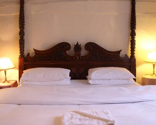 The Saracens Head Inn Hotels in Amersham