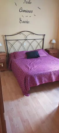 Habitación en Chalet con Piscina