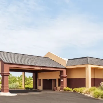Baymont by Wyndham Michigan City Отели в г. Кулспринг Тауншип