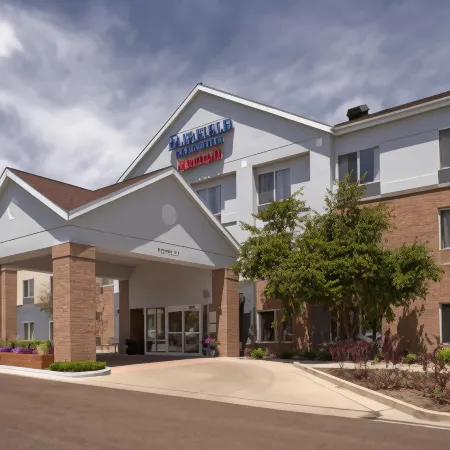 Fairfield Inn & Suites Denver North/Westminster Отели рядом с достопримечательностью «Колледж Фронт Рейндж Коммьюнити»