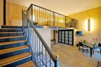 Best Western Crystal Palace Hotel
