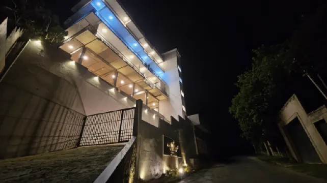 Golden Sky Hotel & Wellness