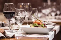 Adonis le Chastellan Hotels in Auron