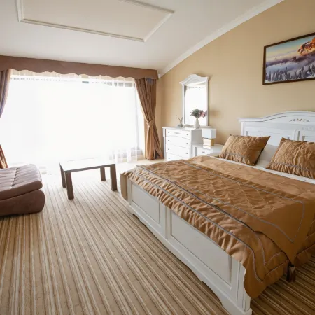 Белый Медведь