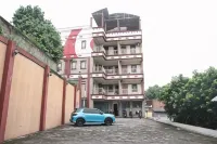 Fallinda Hotel Cibinong Hotel in zona Football Field RDC