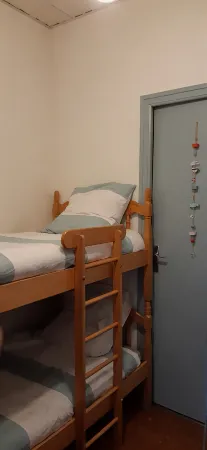 Les Pieds dans l'Eau : Beautiful, bright rental (sea access) Отели в г. Иль-Тюди