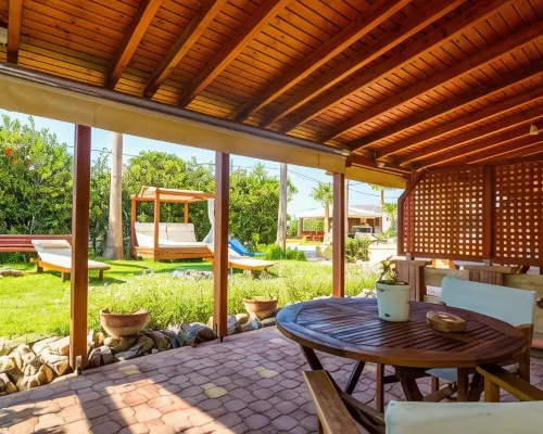Thalassa Apartments Hotels in Mithimna