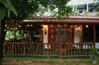 Bliss In Viya - Bed and Breakfasts