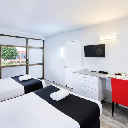 Tropical Gateway Motor Inn Hotels in Rockhampton