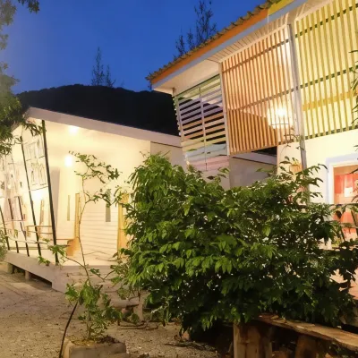 บุญน้ำฟ้า รีสอร์ท โรงแรมใกล้ถนนเฉลิมบูรพาชลทิต