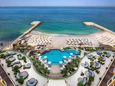 Fairmont Ajman Hôtels à proximité de : Plage d'Ajman