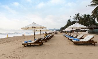 Starcity Bayfront Nha Trang Hotel