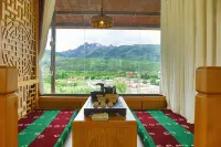 Shangri La Spa Hotel