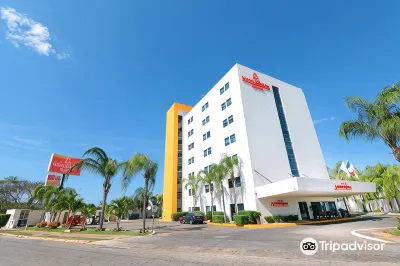 โรงแรมมิซิออน เอ็กซ์เพรส เมริดา อัลตา บริซา โรงแรมใน