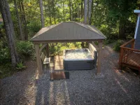 The Francis Boutique Inn - Hot Tub