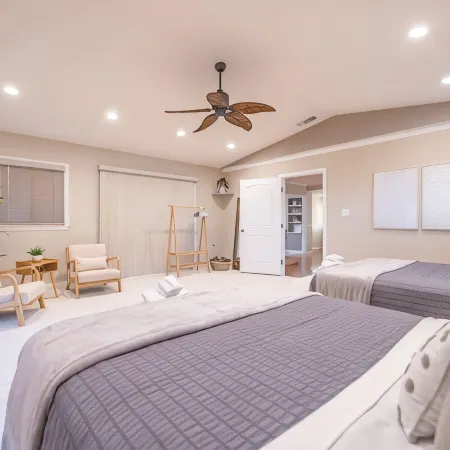 @ Marbella Lane - Charming 4BR Bungalo for Relaxing Retreat