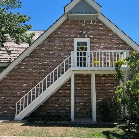 Sunsets & Shows! Gorgeous, Private 1 Br Listing!