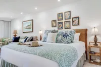 Kāʻanapali Ocean View Condo with Beachfront Cabana for Guests