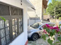 The Colombo House