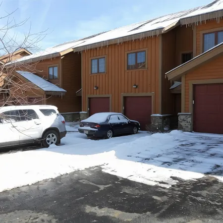 7 Springs - Luxury Southwind Ski-in Ski-Out Mountain Townhouse