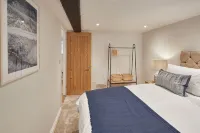 Host & Stay | Staffordshire Hideaway - Villas