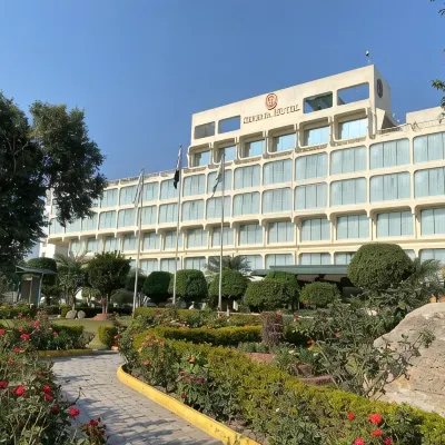 Peshawar Serena Hotel Hotel berhampiran Bacha Khan International Airport