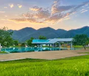 Qingyuanquan Fresh Hot Spring Homestay - สระว่ายน้ำแบบอินฟินิตี้
